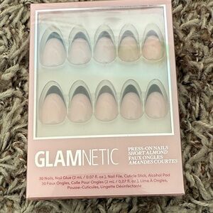 Glamnetic Short Almond Press-On Nails - Pink